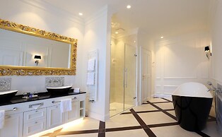 Schloß Schönbrunn Grand Suite