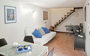 Napul'è Apartment