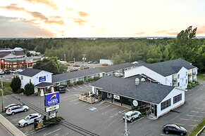 Auberge Shores Inn & Hotel