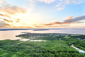 Auberge Shores Inn & Hotel