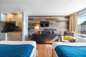 Auberge Shores Inn & Hotel