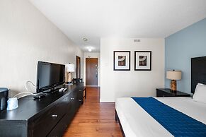 Auberge Shores Inn & Hotel