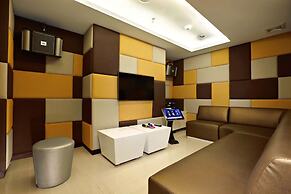 Aston Sentul Lake Resort & Conference Center