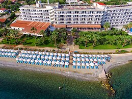 Calamos Beach Family Club Hotel