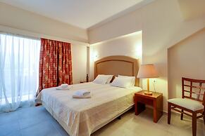 Calamos Beach Family Club Hotel