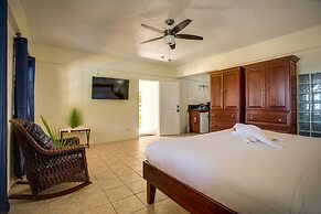 Mariposa Belize Beach Resort