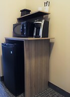 Super 8 by Wyndham Mont Laurier