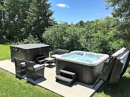 Super 8 by Wyndham Mont Laurier