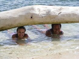 Kokopo Beach Bungalow Resort