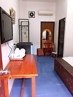 Palm House white building