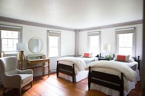 The Squire Tarbox Inn