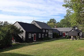 The Squire Tarbox Inn