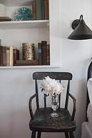 The Squire Tarbox Inn