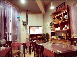 Elmar Guesthouse - Hostel
