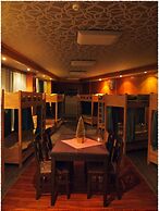 Elmar Guesthouse - Hostel