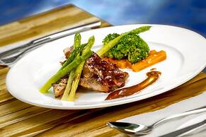 Daun Bali Seminyak Hotel