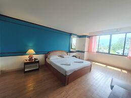 The Pacific Cool Chic