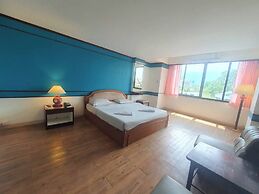 The Pacific Cool Chic