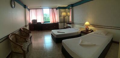 The Pacific Cool Chic