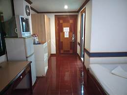 The Pacific Cool Chic