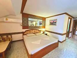 The Pacific Cool Chic