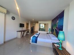 The Pacific Cool Chic