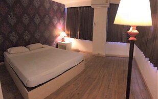 The Pacific Cool Chic