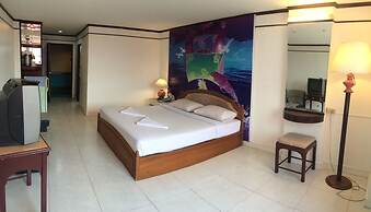 The Pacific Cool Chic