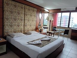 The Pacific Cool Chic