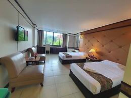 The Pacific Cool Chic