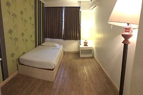 The Pacific Cool Chic