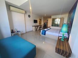 The Pacific Cool Chic