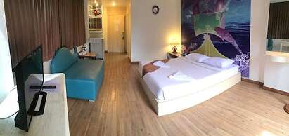 The Pacific Cool Chic