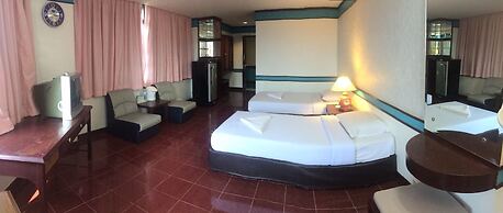 The Pacific Cool Chic