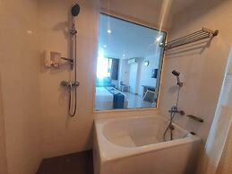 The Pacific Cool Chic