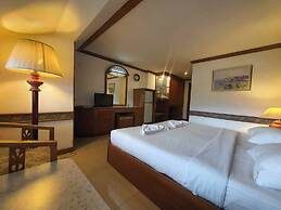 The Pacific Cool Chic