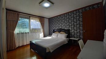 Prestige Vacation Apartments - Hanbi Mansions