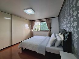 Prestige Vacation Apartments - Hanbi Mansions