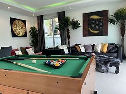 Colibri Pool Villa Pattaya