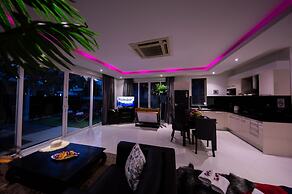 Colibri Pool Villa Pattaya