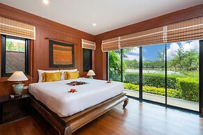 Nai Harn Baan-Bua Villas