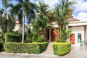 Nai Harn Baan-Bua Villas