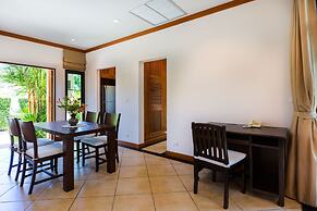 Nai Harn Baan-Bua Villas