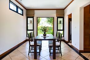 Nai Harn Baan-Bua Villas