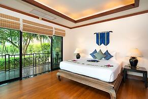 Nai Harn Baan-Bua Villas