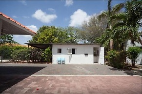 Palm Trees Apartments