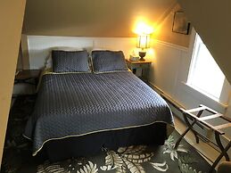 Center Lovell Inn