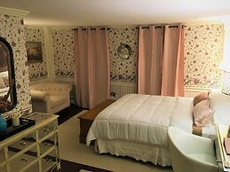 Center Lovell Inn