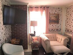 Center Lovell Inn