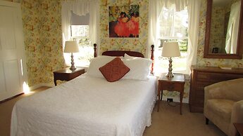 Center Lovell Inn